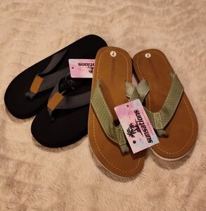 NWT!! 2- Sunsations Flip Flops Sz 7